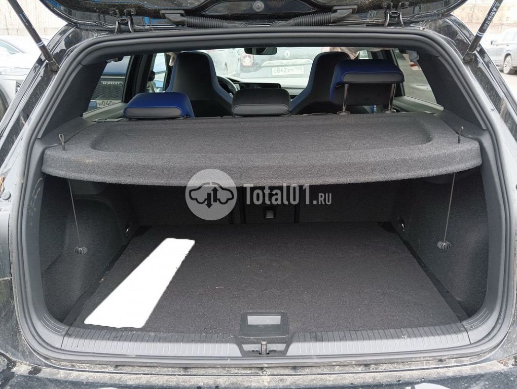 Фото Volkswagen Golf 110