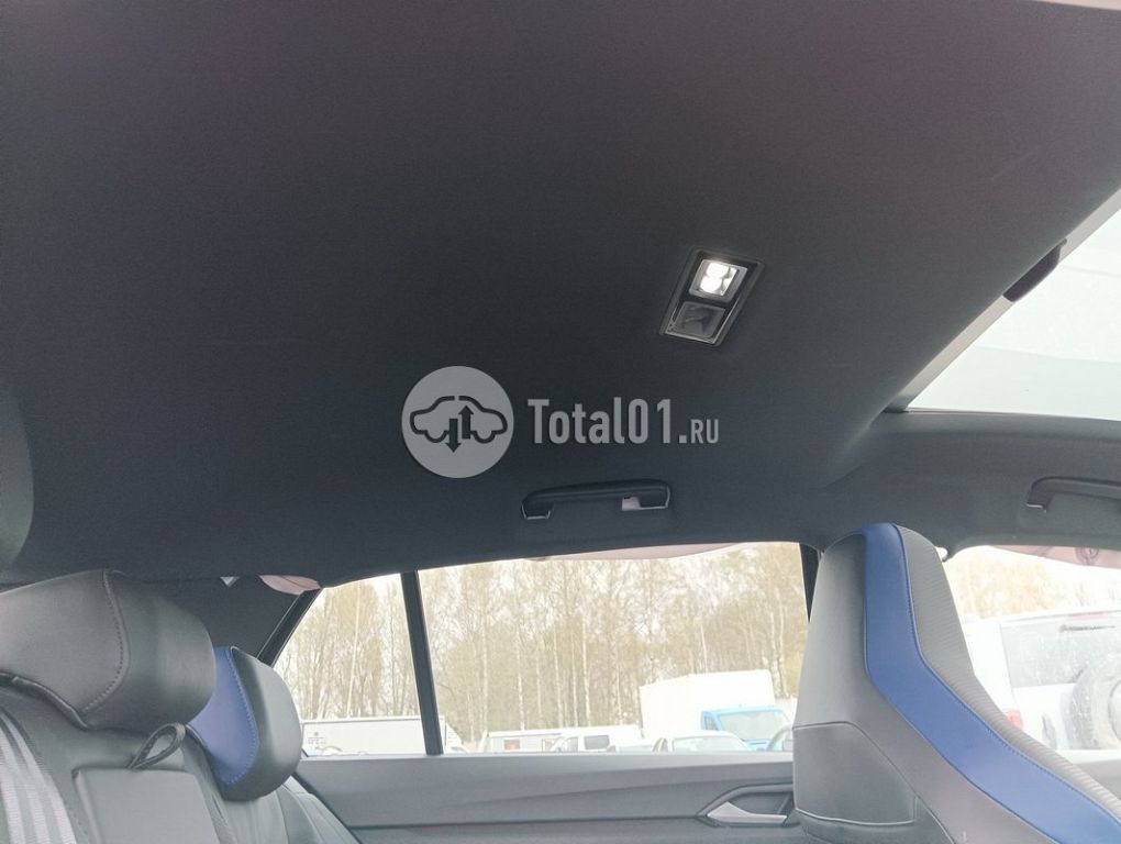 Фото Volkswagen Golf 136