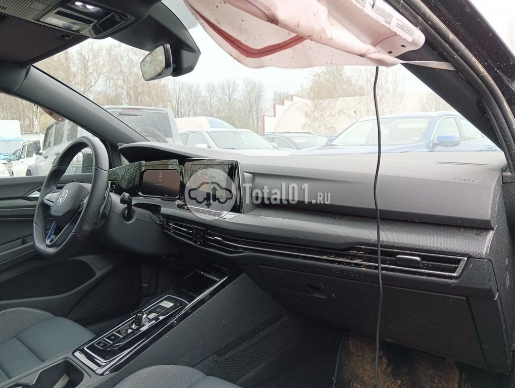 Фото Volkswagen Golf 148