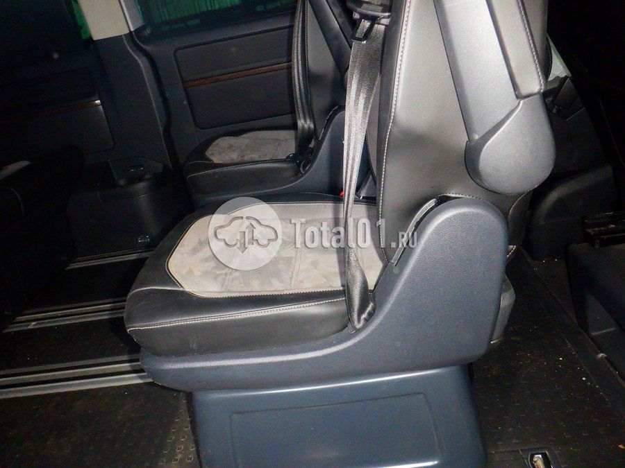 Фото Volkswagen Multivan 46