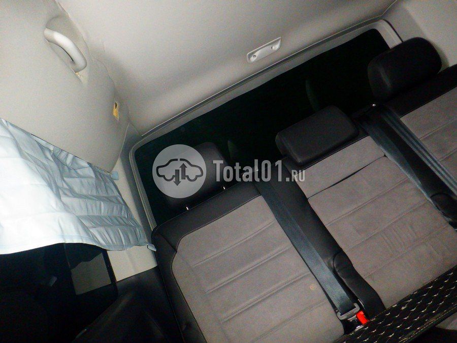Фото Volkswagen Multivan 58