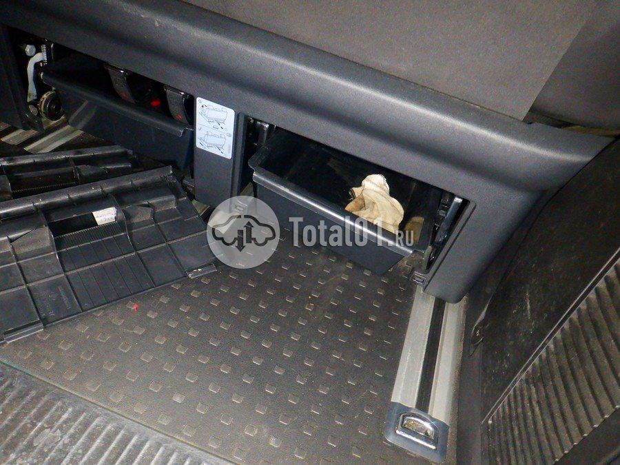 Фото Volkswagen Multivan 72