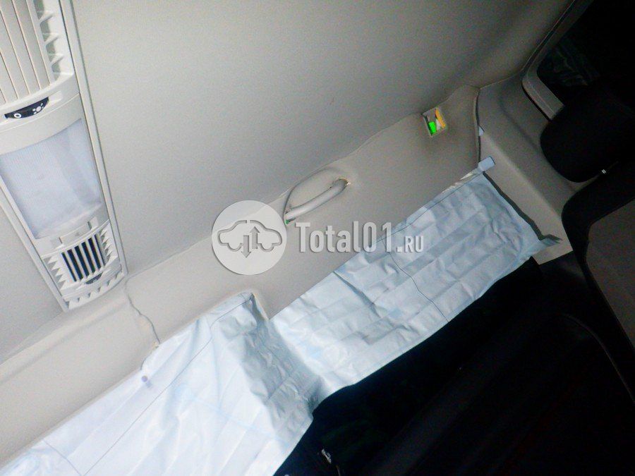 Фото Volkswagen Multivan 102
