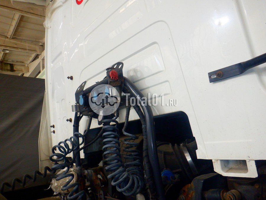 Фото Renault T-Series 264