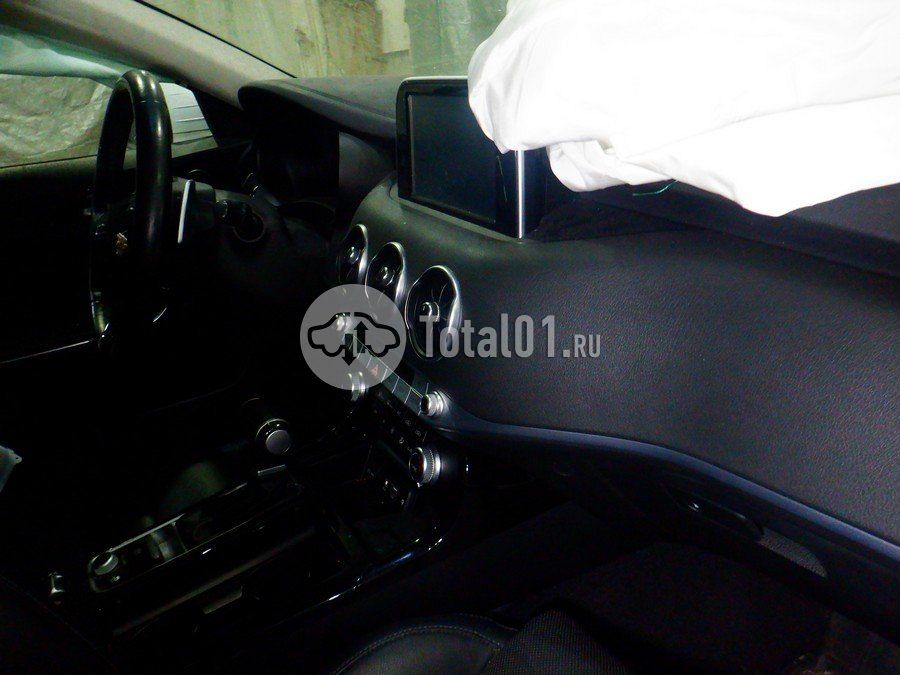 Фото KIA Stinger 28
