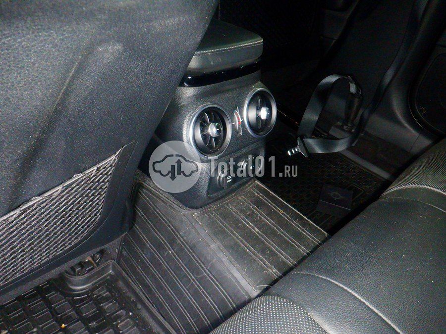 Фото KIA Stinger 94