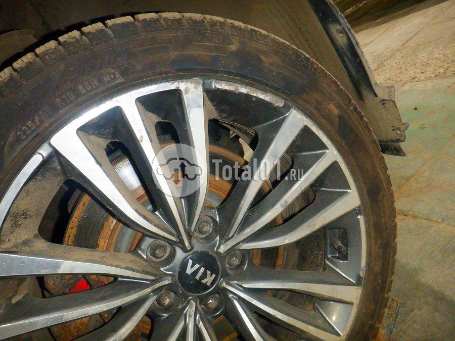 Фото KIA Stinger 136