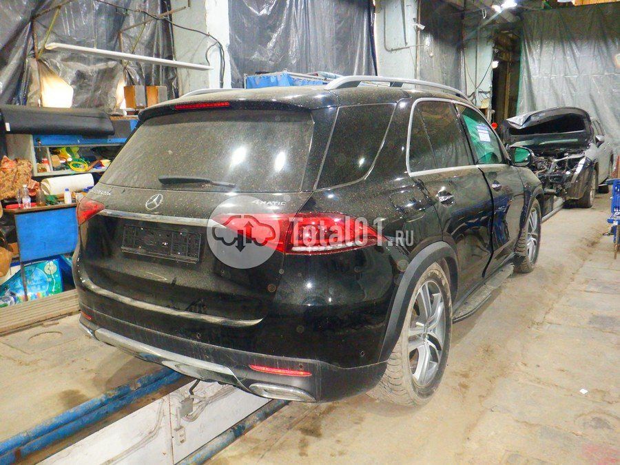 Фото Mercedes-Benz GLE-класс 16