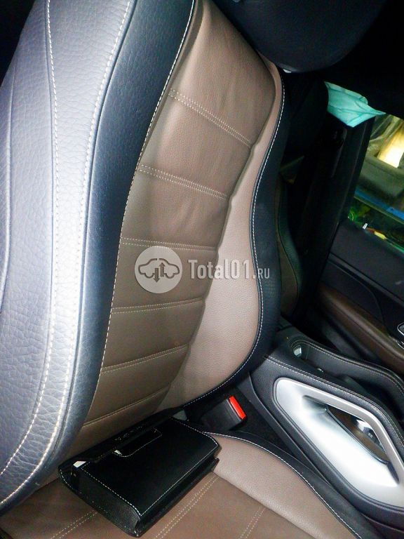 Фото Mercedes-Benz GLE-класс 38