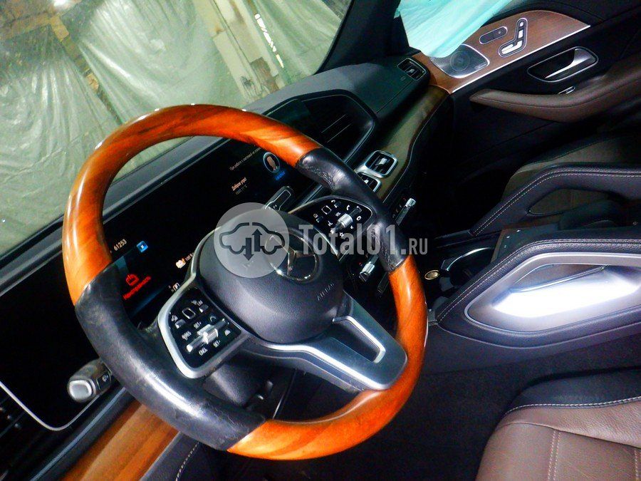 Фото Mercedes-Benz GLE-класс 124