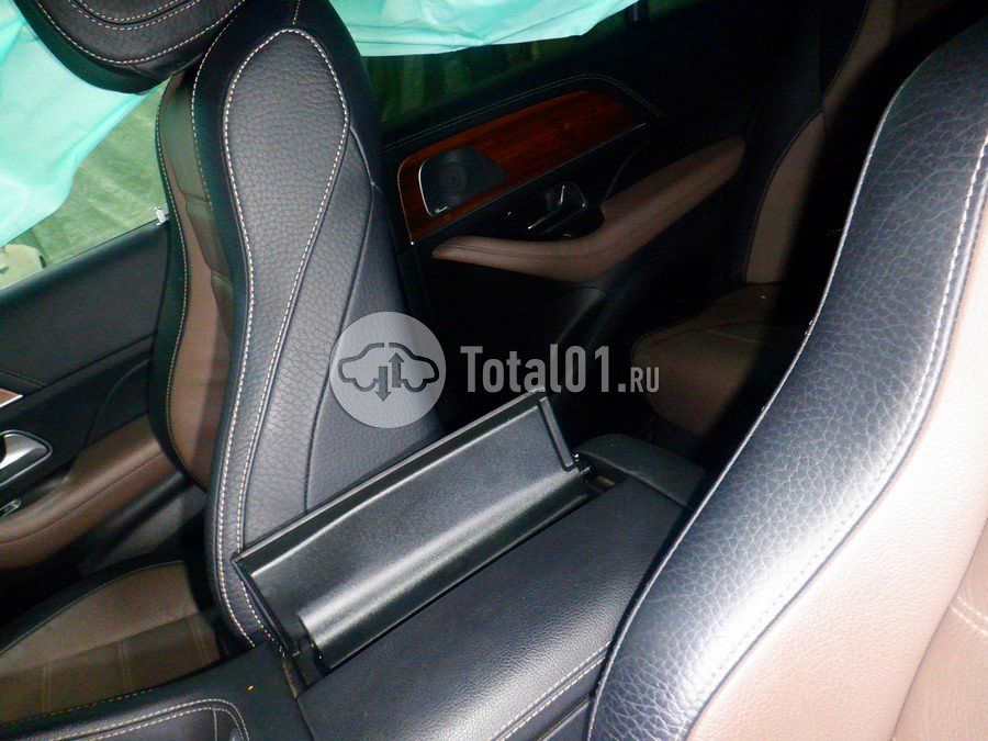 Фото Mercedes-Benz GLE-класс 140