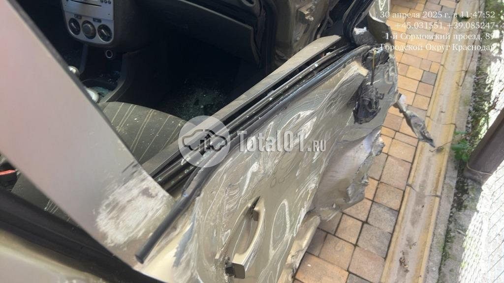 Фото Opel Corsa 90