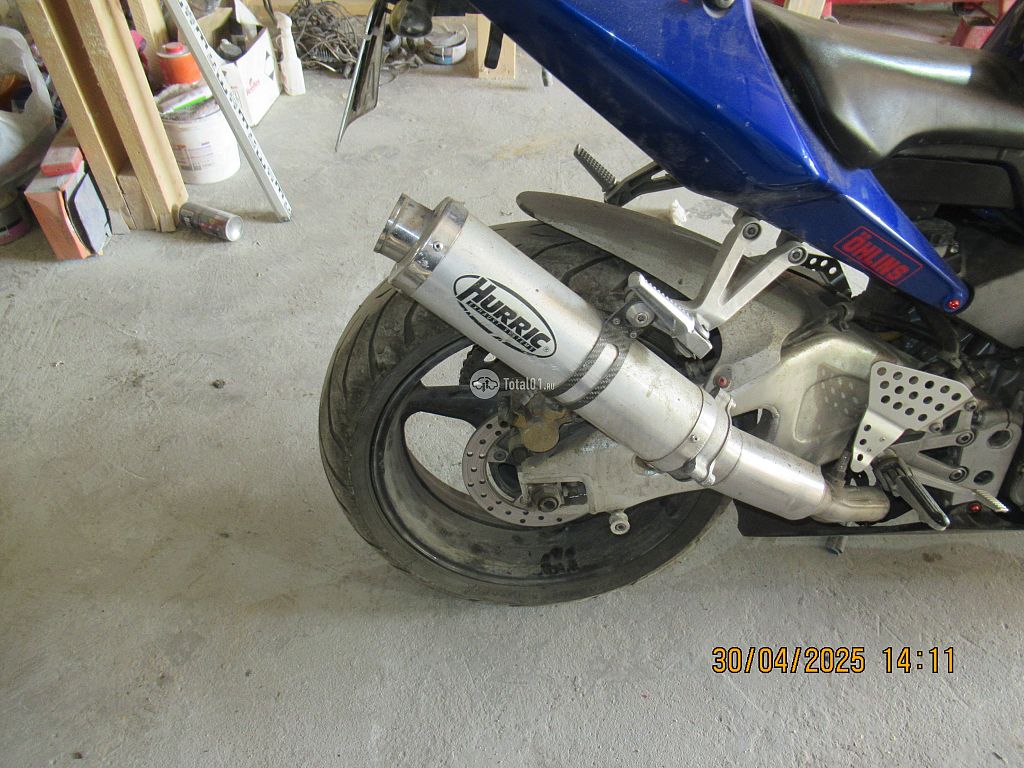 Фото Honda CBR900RR 42