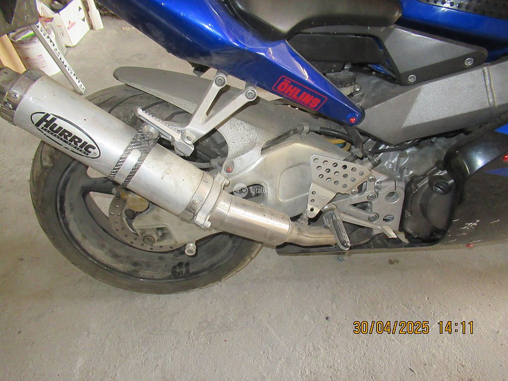 Фото Honda CBR900RR 44