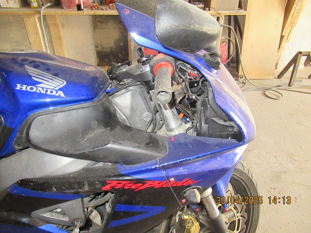 Фото Honda CBR900RR 98