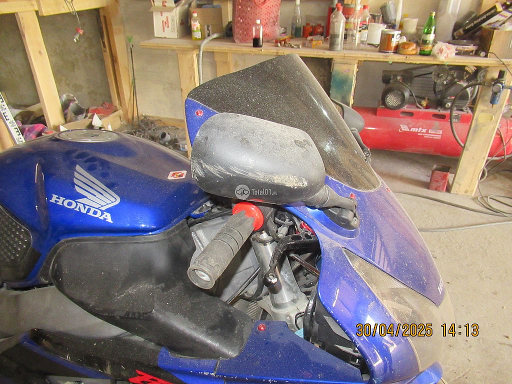 Фото Honda CBR900RR 116