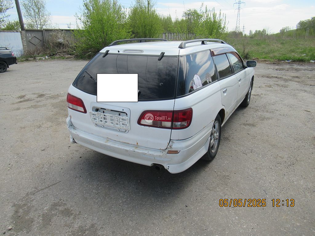 Фото Nissan Avenir 10