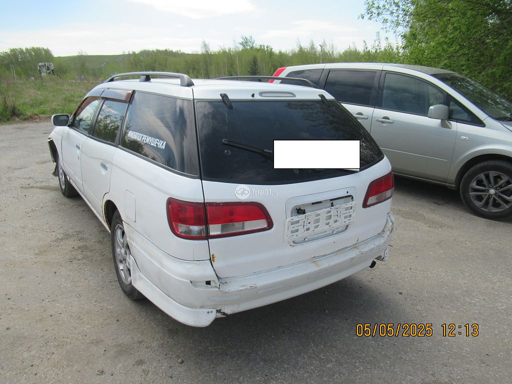 Фото Nissan Avenir 12
