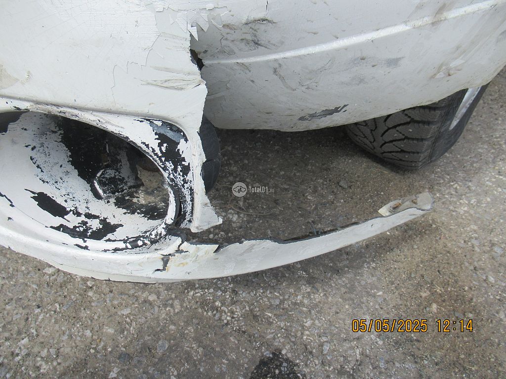 Фото Nissan Avenir 32