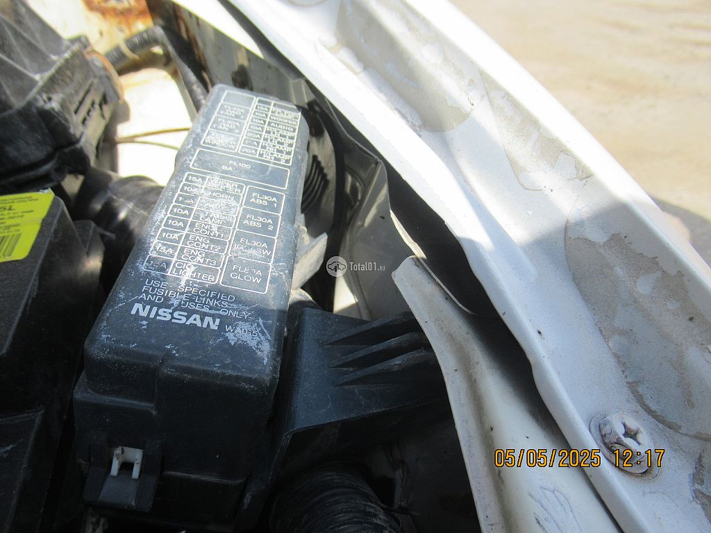 Фото Nissan Avenir 88