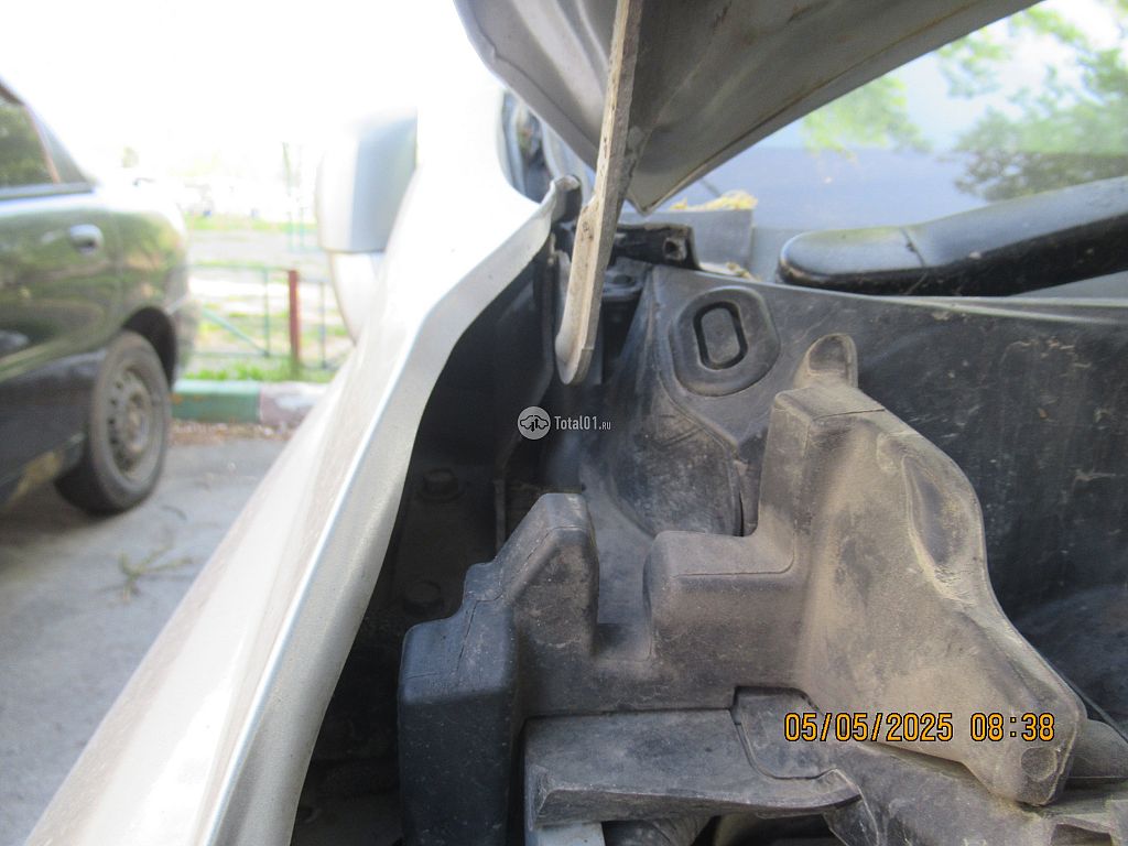 Фото Nissan Tiida 124