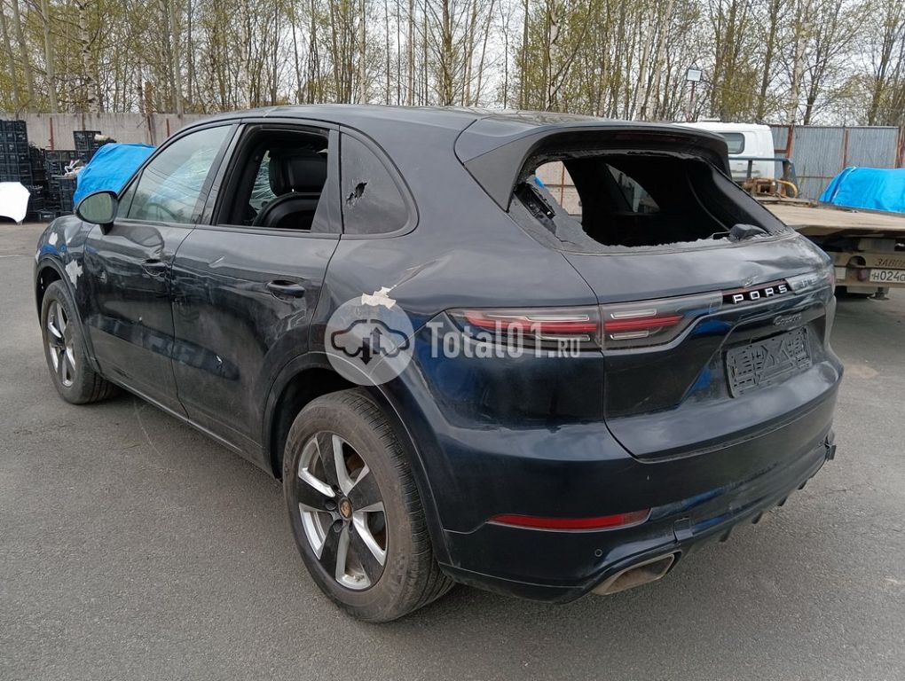 Фото Porsche Cayenne 140