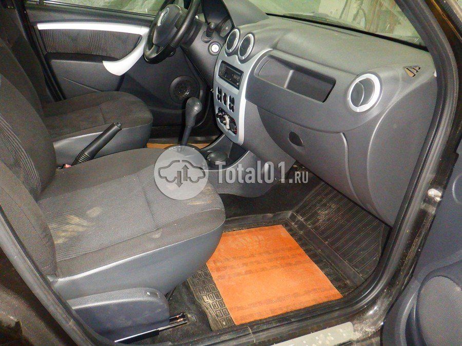 Фото Renault Logan 24