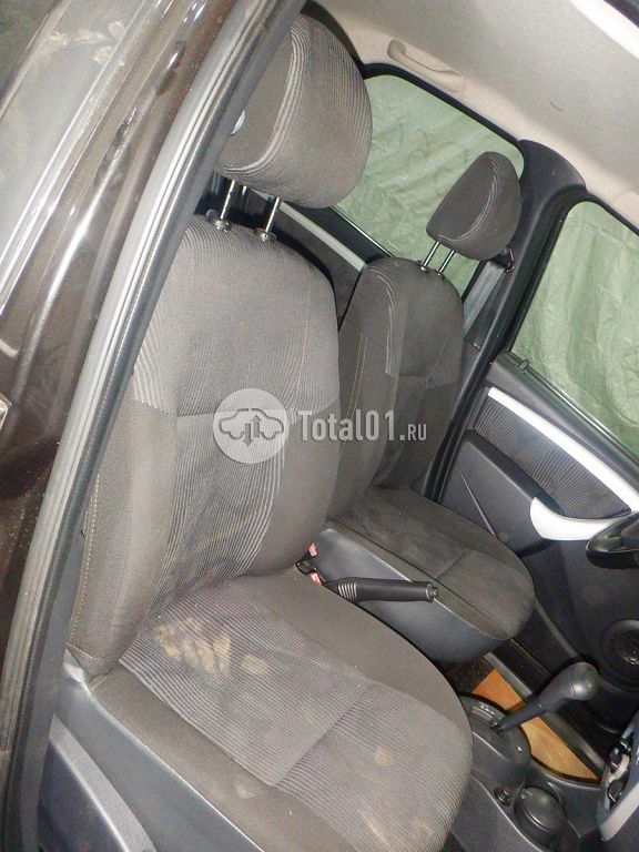 Фото Renault Logan 36