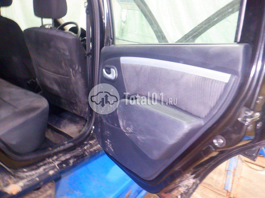 Фото Renault Logan 46