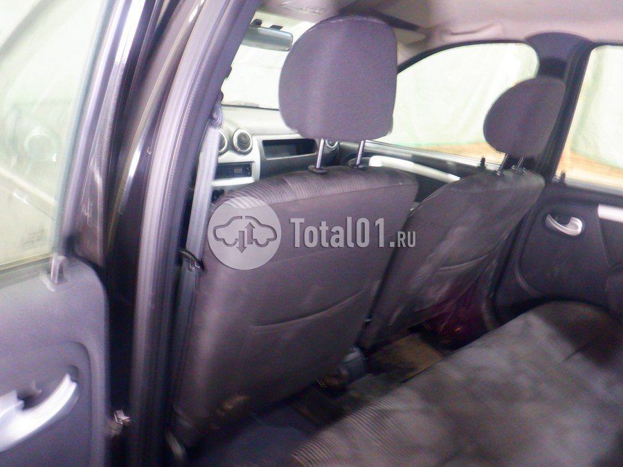 Фото Renault Logan 80