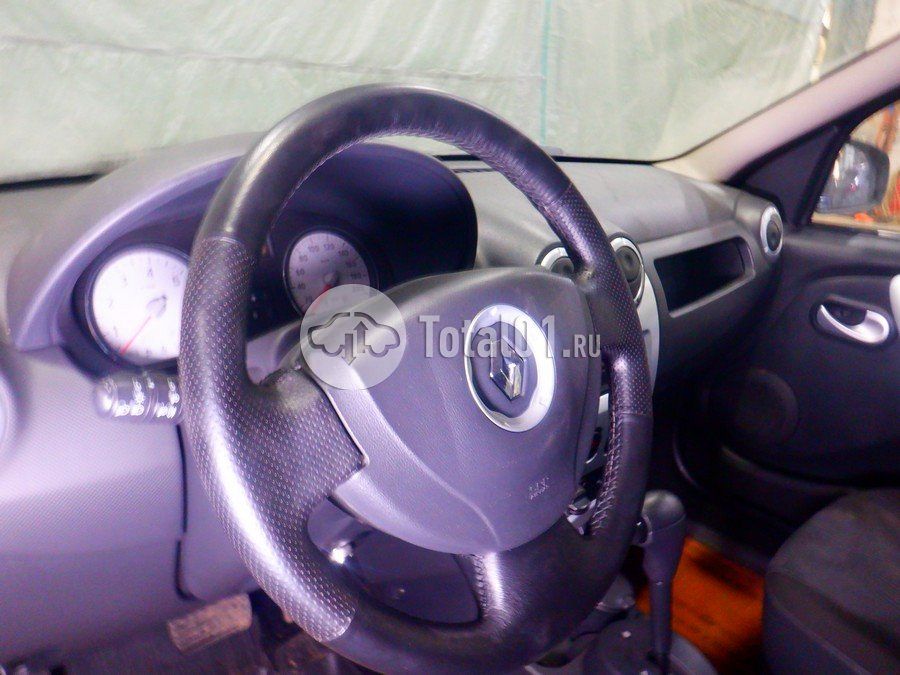 Фото Renault Logan 88