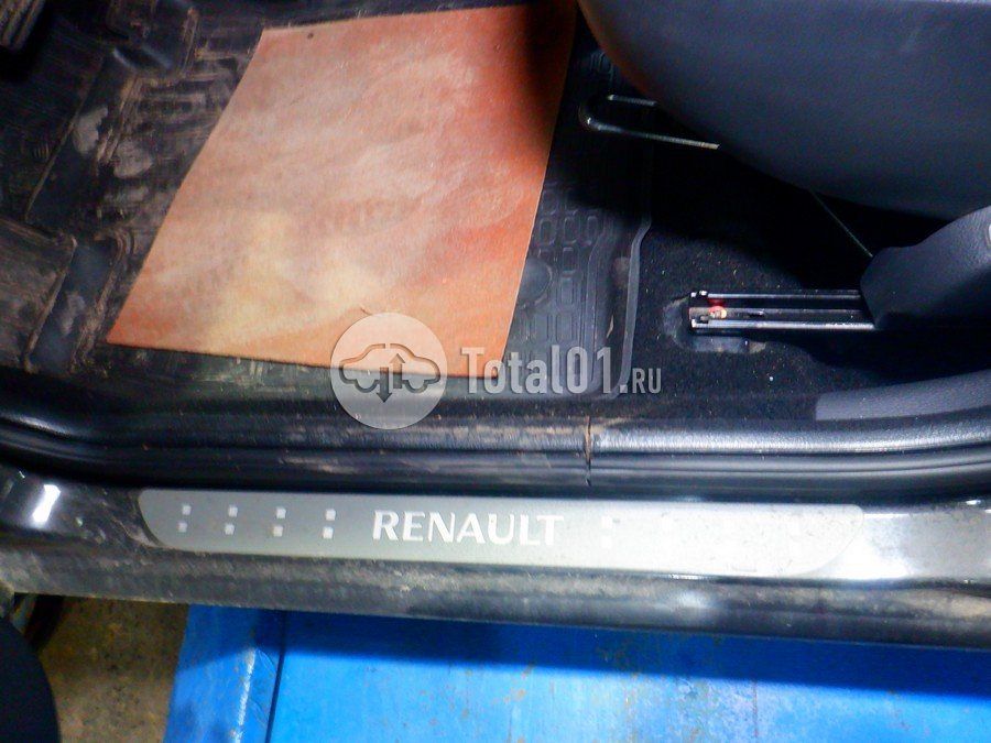 Фото Renault Logan 100