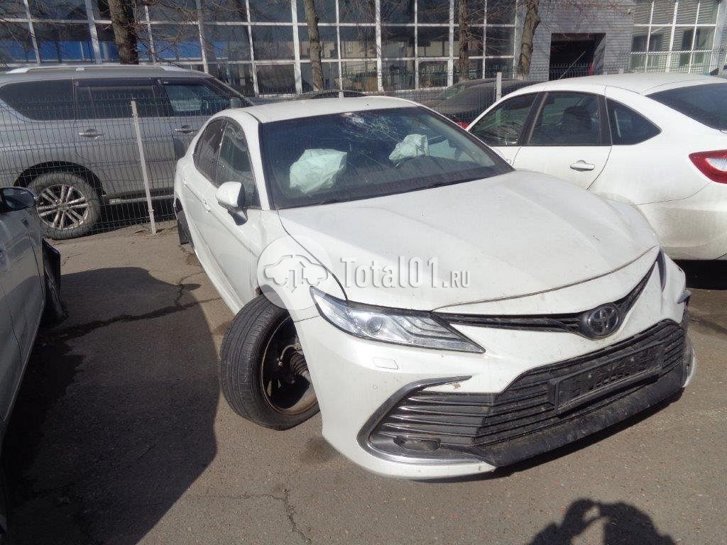 Фото Toyota Camry 8