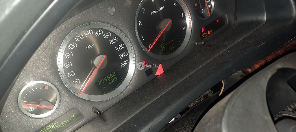 Фото Volvo S80 36