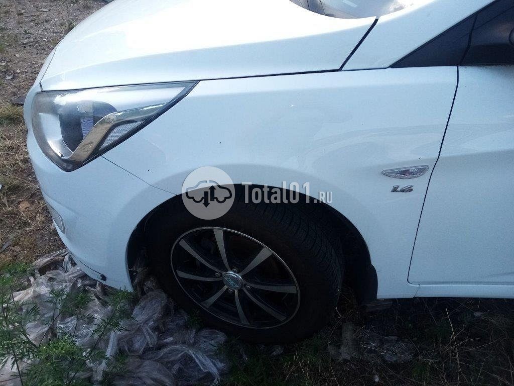 Фото Hyundai Solaris 38