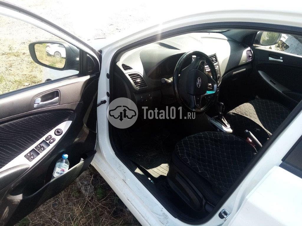 Фото Hyundai Solaris 232
