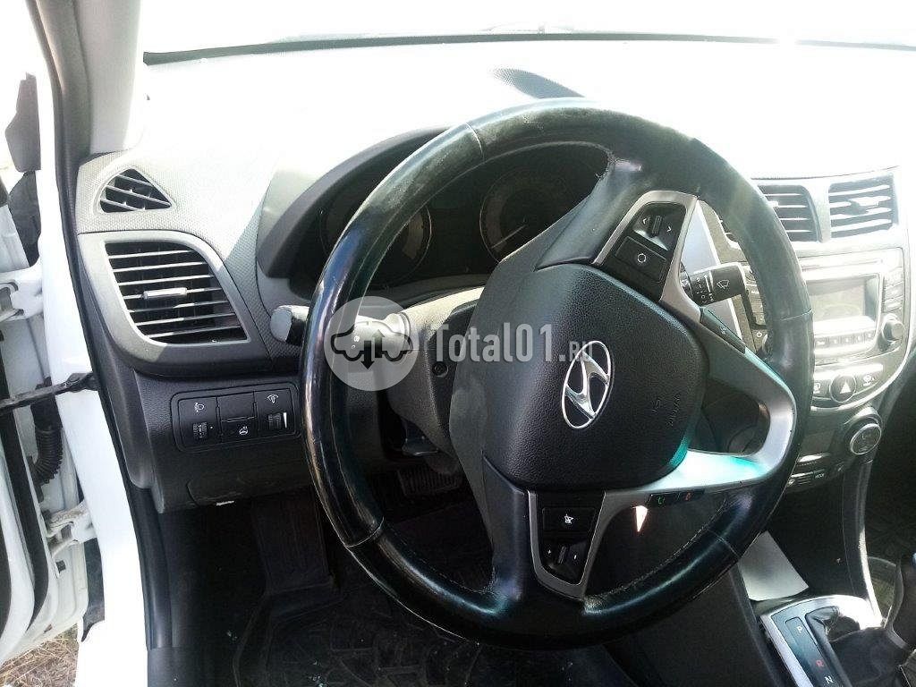 Фото Hyundai Solaris 238