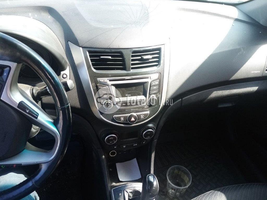 Фото Hyundai Solaris 322