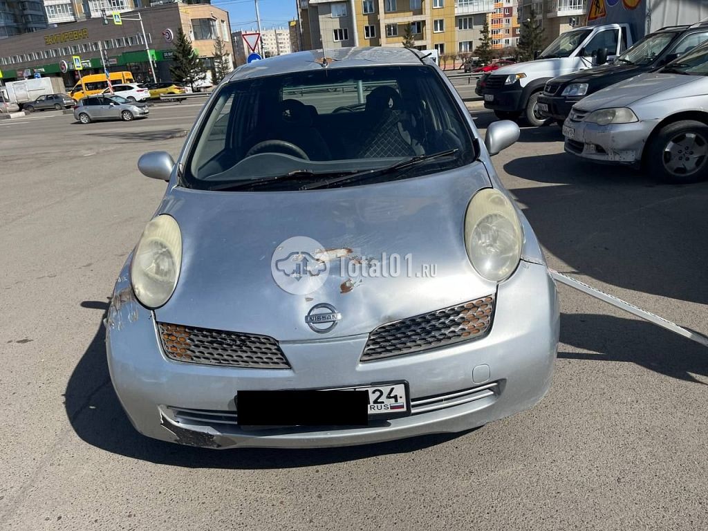 Фото Nissan March 12