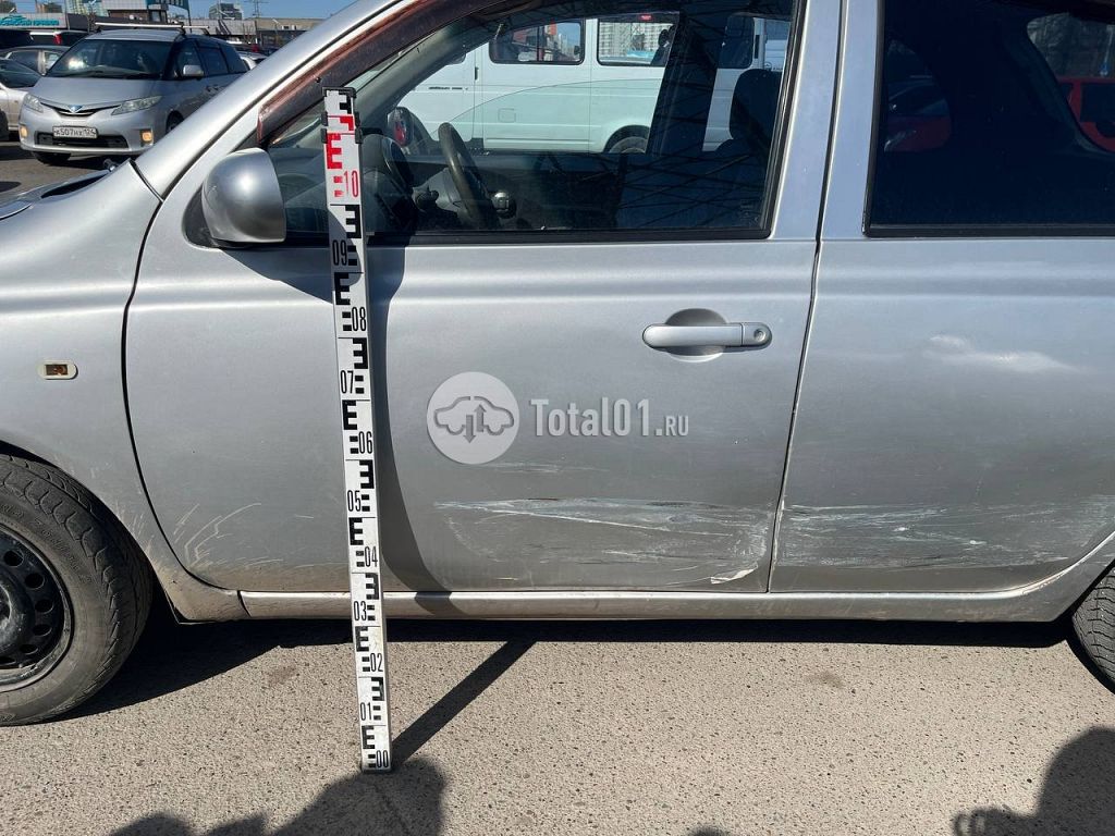 Фото Nissan March 16