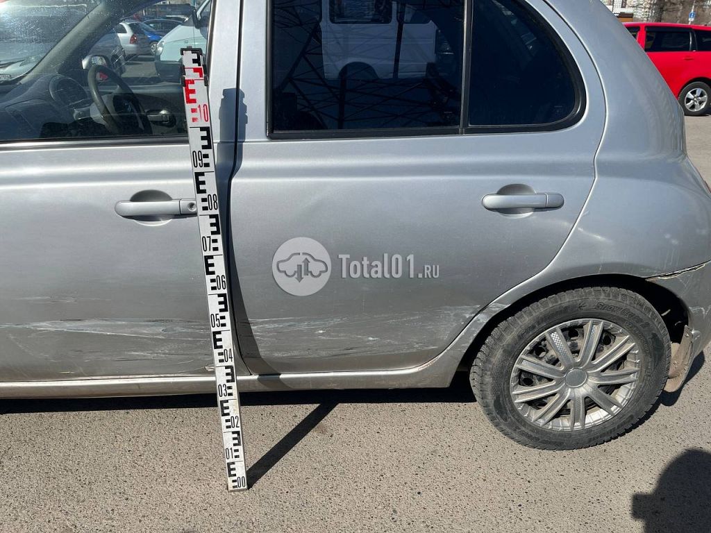 Фото Nissan March 18