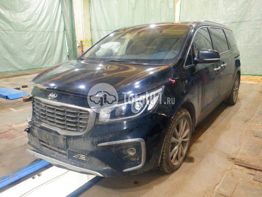 Фото KIA Carnival 2