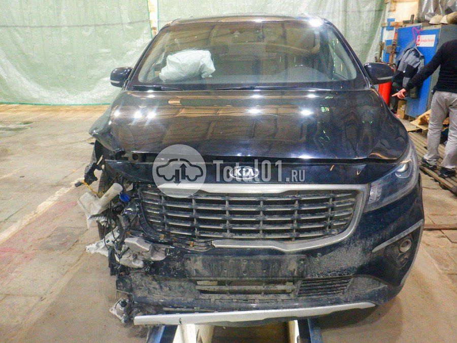 Фото KIA Carnival 4