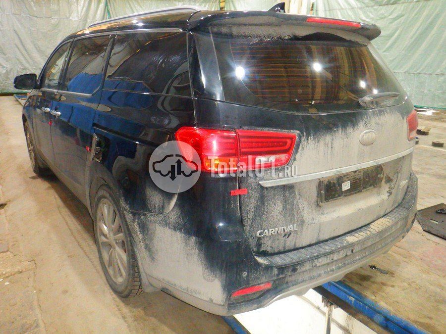Фото KIA Carnival 16
