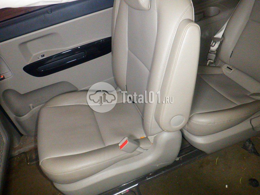 Фото KIA Carnival 80