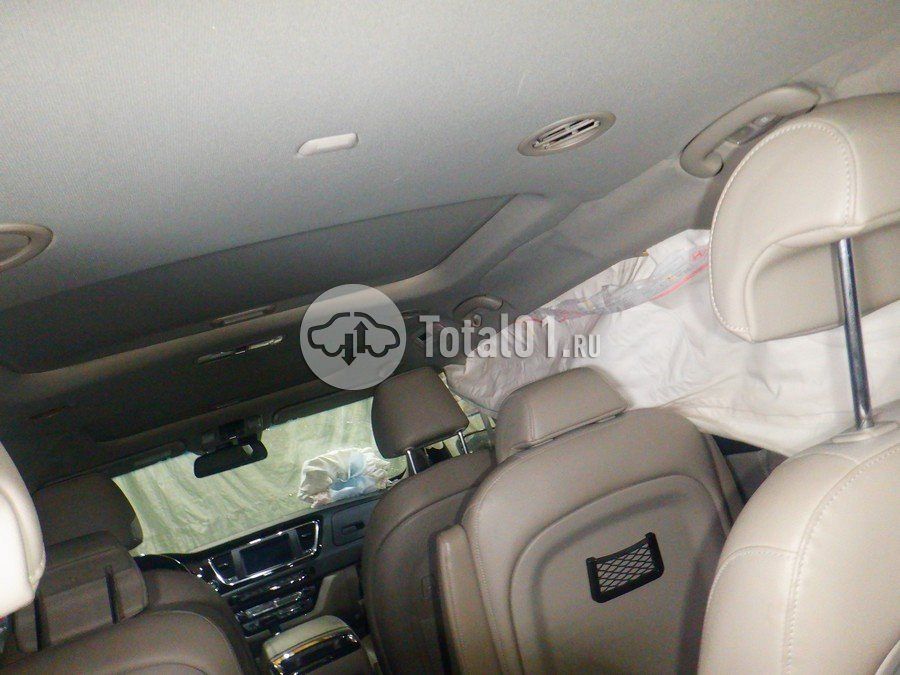 Фото KIA Carnival 100