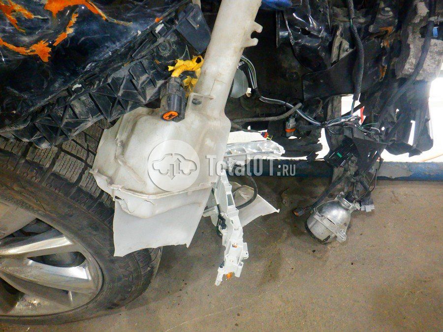 Фото KIA Carnival 126