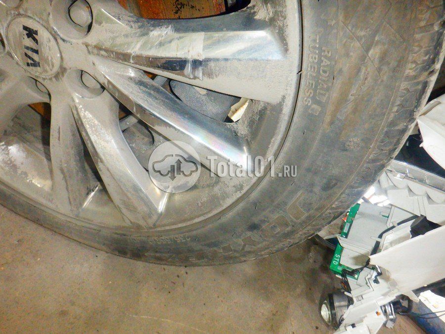 Фото KIA Carnival 136