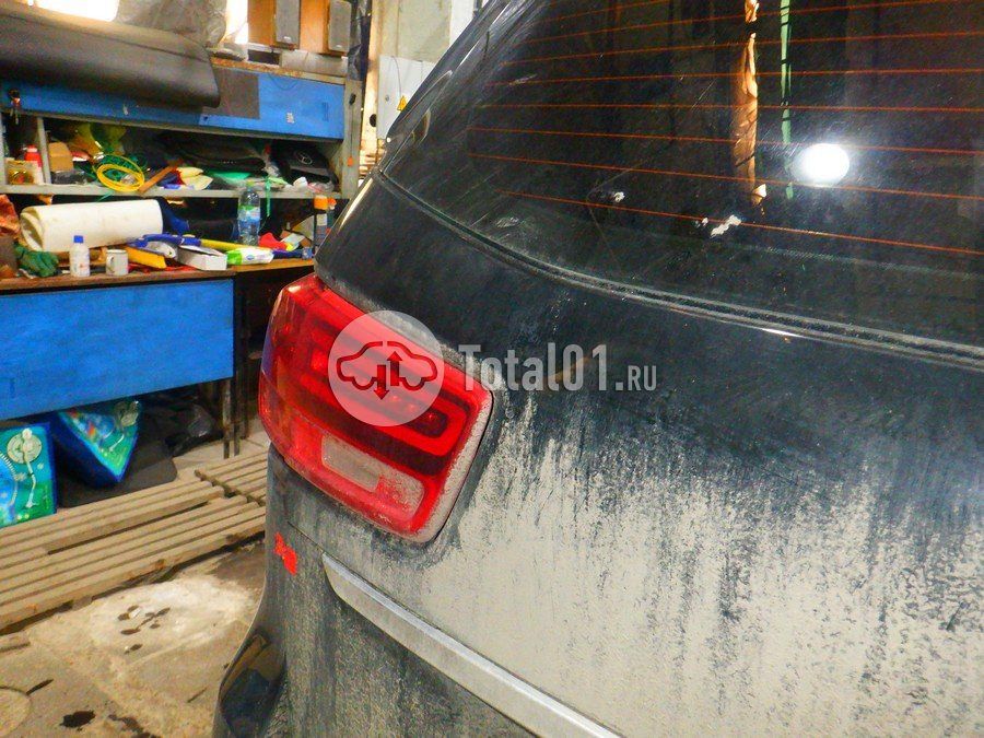 Фото KIA Carnival 184