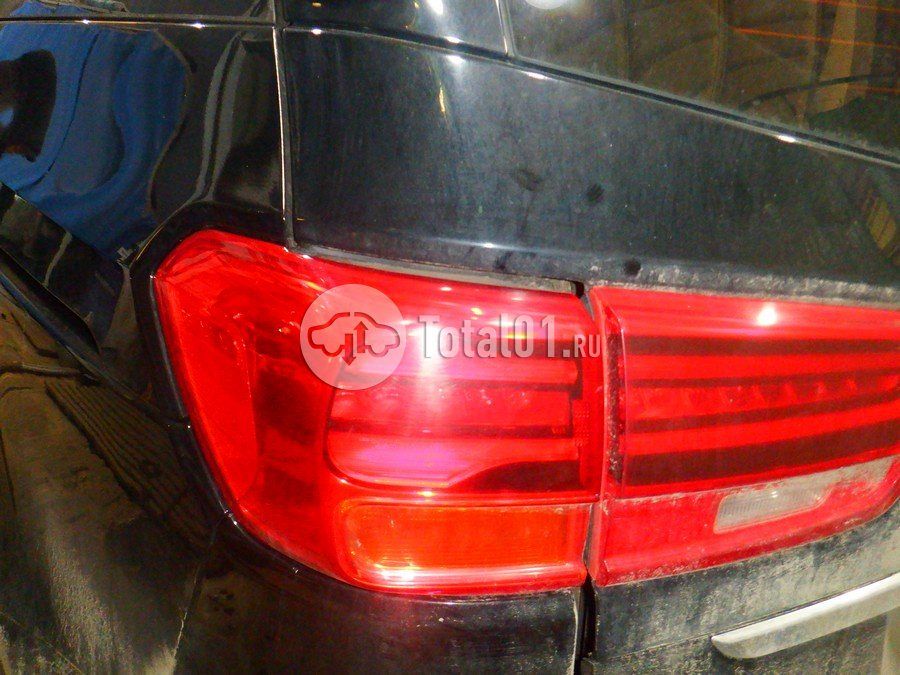 Фото KIA Carnival 188
